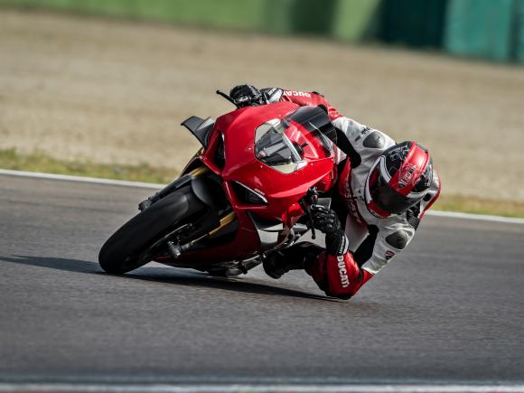 Ducati Panigale V4 S 2020 ganha asas da MotoGP; preço sobe a R