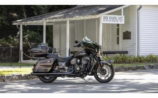 Indian e Jack Daniel's revelam srie especial da Roadmaster Dark Horse