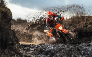 KTM anuncia venda direta de acessrios off-road no Brasil