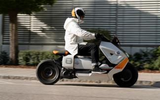 BMW Motorrad apresenta Definition CE 04, conceito de scooter eltrico