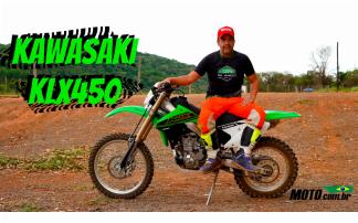 Kawasaki KLX 450R: testamos a moto que encara todo tipo de trilha