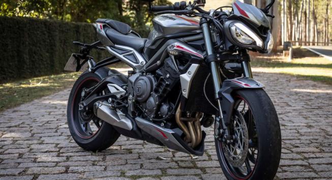 Ride, Acelerei uma Street Triple, Primeira Pessoa