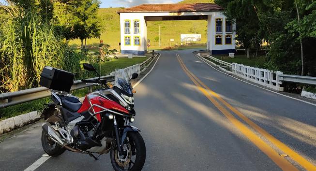 7 destinos para viajar de moto no final do ano