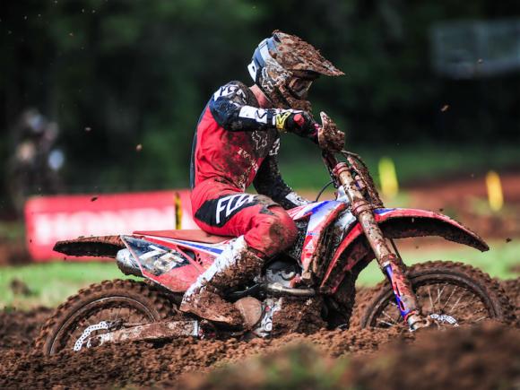 Gabriel Andrigo vence corrida na abertura do Brasileiro de Motocross 2022