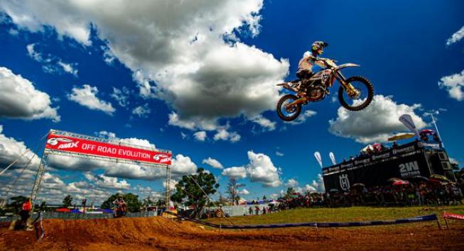 MX1  Vídeos: 3ª etapa do Brasileiro de Motocross em Interlagos