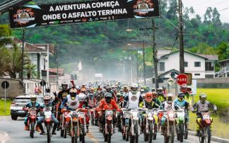 Sportbay Tatu na Lama celebra sucesso com 1.951 participantes