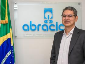 Marcos Bento  reeleito como Presidente da Abraciclo