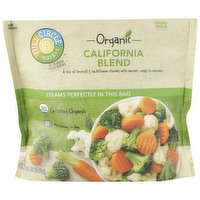 Full Circle Market California Blend A Mix Of Broccoli & Cauliflower Florets With Carrots, 12 Ounce