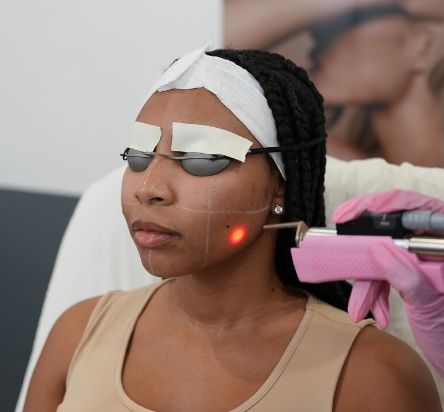 Instant Glow Laser Facial