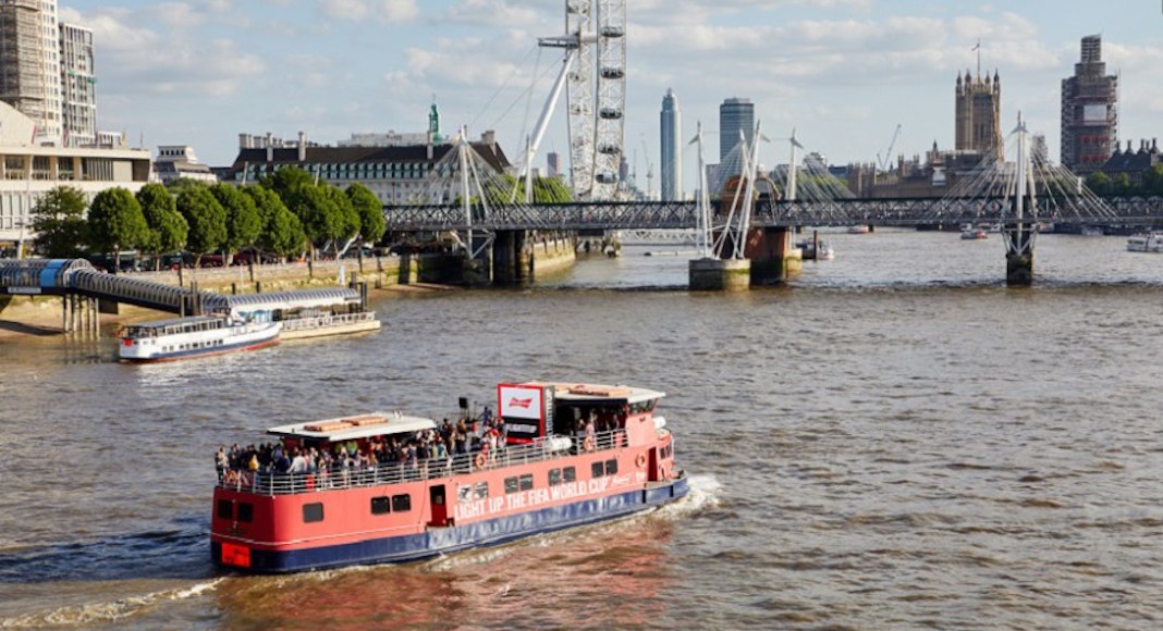 Coupe du monde sur le Bud Boat