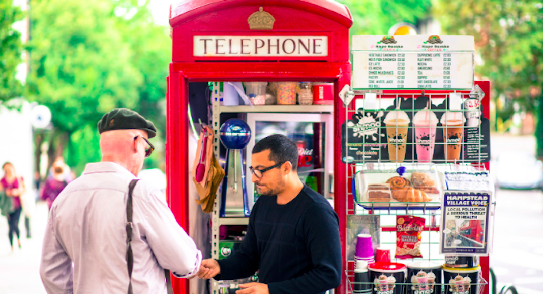 cabines téléphoniques coffee shop londres