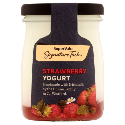 Signature Tastes Strawberry Yogurt (140 g)