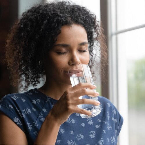 BRITA Glass Jug + MAXTRA PRO ALL-IN-1 water filter cartridge – the  all-around talent for cold and hot drinks. Enjoy freshly filtered water in  an elegant