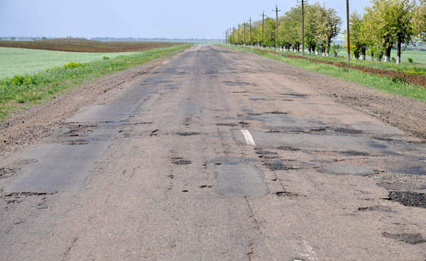 Трасса Николаев-Очаков в аварийном состоянии