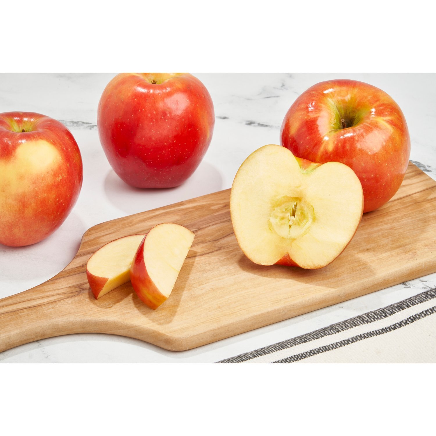 Fresh Sugar Bee Apple - Fairway