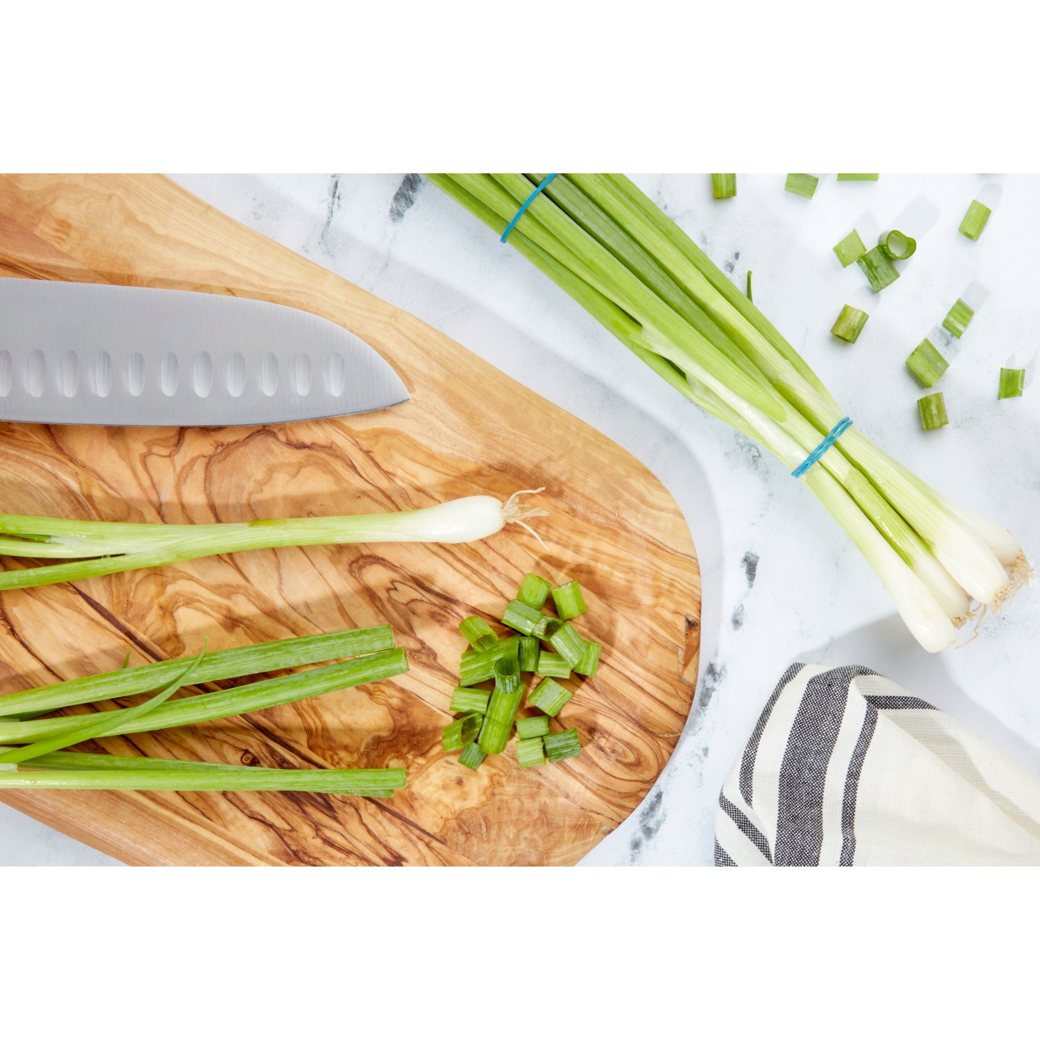 Fresh Green Onions, bunch Image 3 of 4