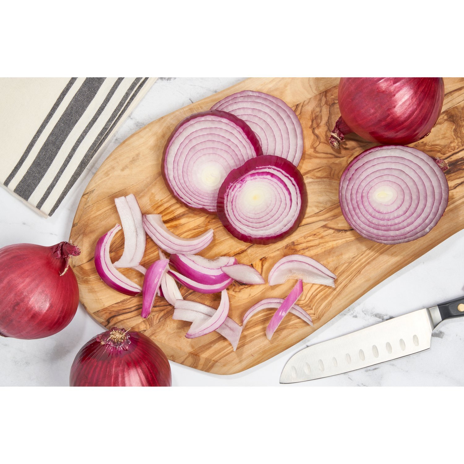 Fresh Red Onion Image 3 of 5