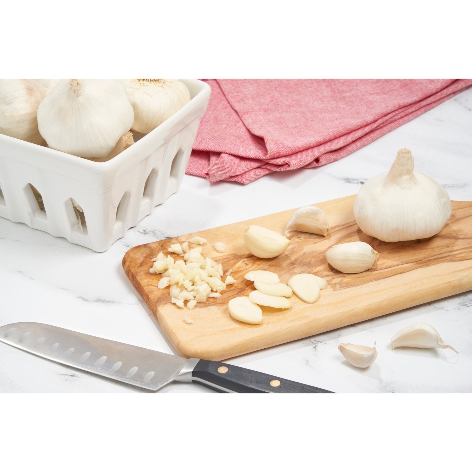 Fresh Garlic Image 2 of 5