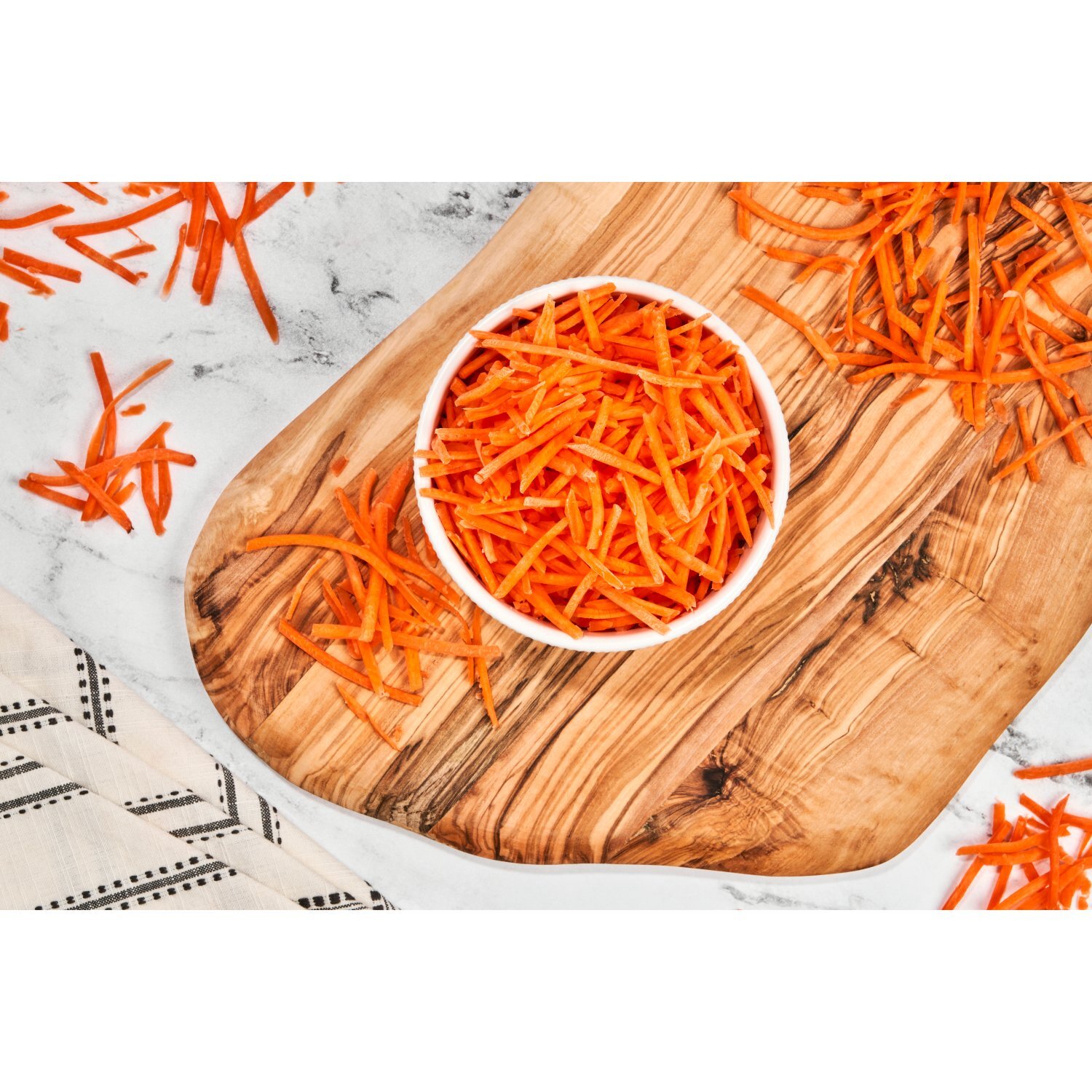 Fresh Shredded Carrots, 10 oz bag Image 3 of 6