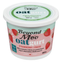 Beyond Moo - Oatgurt Strawberry, 550 Gram