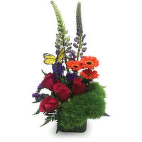 ArrangementSave-On-Foods - Floral Arrangement -Traditional 1, 1 Each