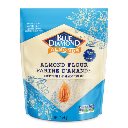 Blue Diamond Almond Flour is finely sifted and made with California grown almonds. This almond flour adds a nutty flavor and fluffy texture to recipes.<br />