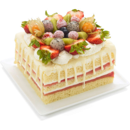 Bake Shop - Strawberry Whip Cream Cake