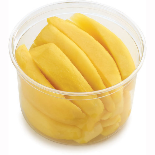 Sweet & tender, these fresh cut mango spears are perfect to enjoy on their own or on the side of vanilla ice cream. Packed full of vitamins & minerals, mangos also contain immune-boosting nutrients. they help to improve your digestive health, supports eye health & heart health.
