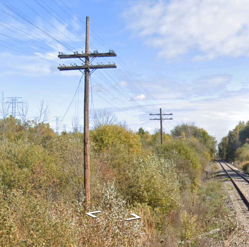 Ontario - Railway poletop — how it looks in GeoGuessr