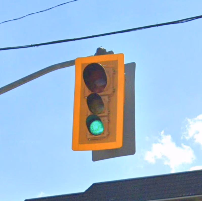 Ontario - Larger top lamp — how it looks in GeoGuessr