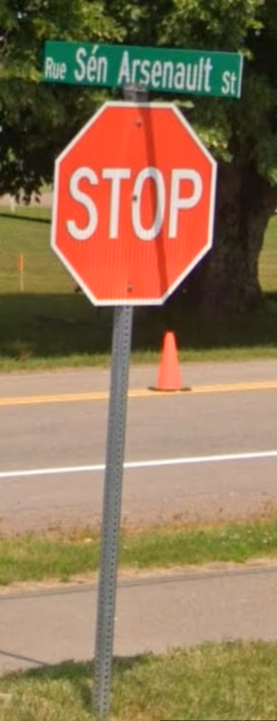 Prince Edward Island - Bilingual street sign — how it looks in GeoGuessr