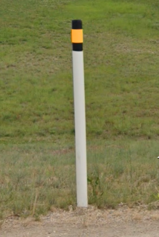 Saskatchewan - "Alberta" bollards — how it looks in GeoGuessr