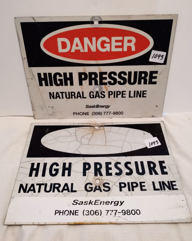 Saskatchewan - Gas pipeline marker — how it looks in GeoGuessr