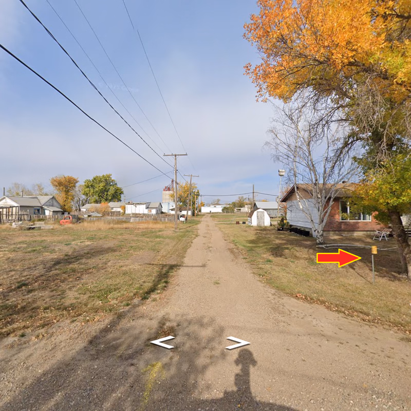 Saskatchewan - Yellow wire marker — how it looks in GeoGuessr
