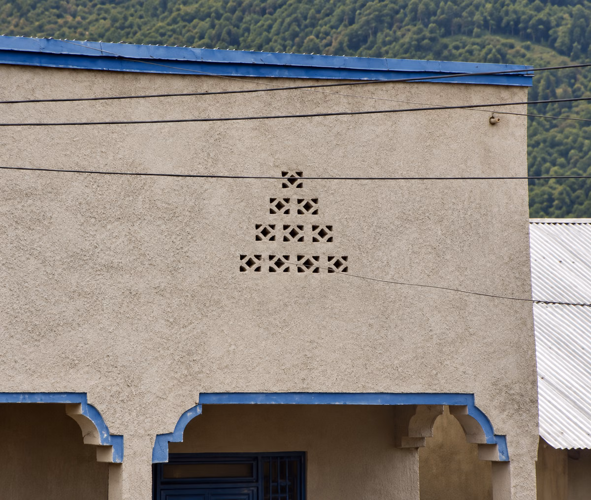 Rwandan Architecture — how it looks in GeoGuessr