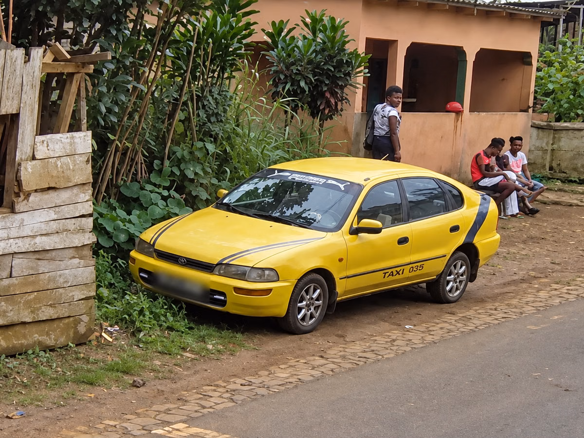 Yellow Taxis and Buses — how it looks in GeoGuessr
