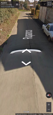 Chile clue: Generation 3 white car with visible black line