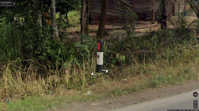 Striped bollard