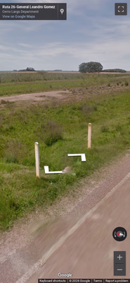 Uruguay clue: White stone bollards