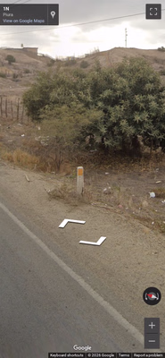Peru clue: Triangular bollard