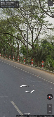 Bangladesh clue: Red and white bollard