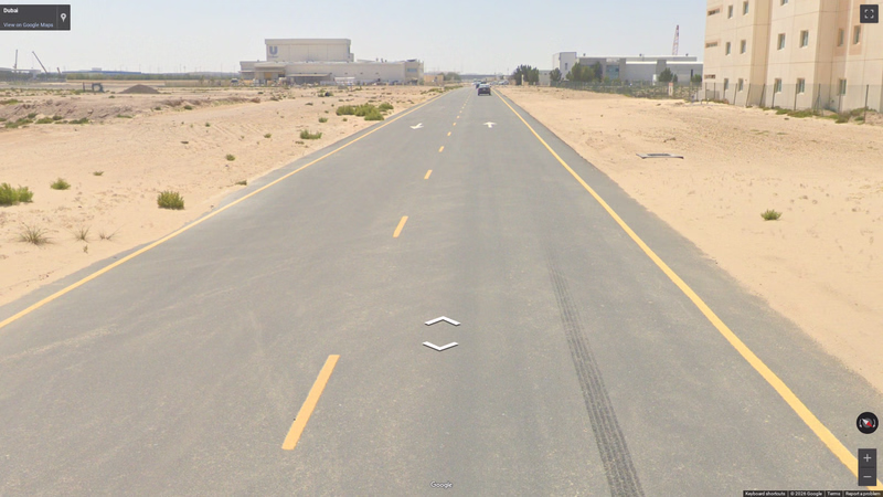 Yellow outer lines yellow centre line — how it looks in GeoGuessr