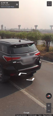 India clue: Private plates