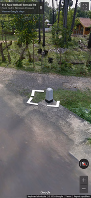 Sri Lanka clue: Short Bollard
