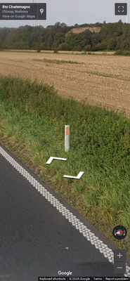 Belgium clue: One-side bollard