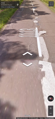 Slovakia clue: Red google car with big antenna generation 3