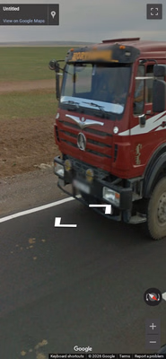 Mongolia clue: Plates with red strip