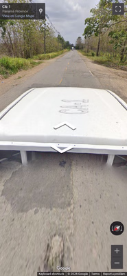Panama clue: White pickup car without antenna  generation 4
