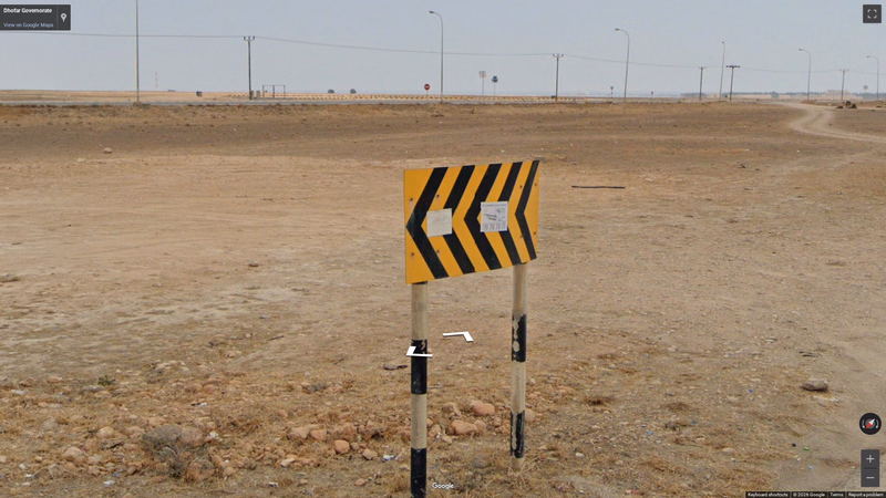 Yellow and black chevron — how it looks in GeoGuessr