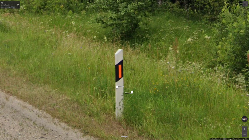 Wedge bollard